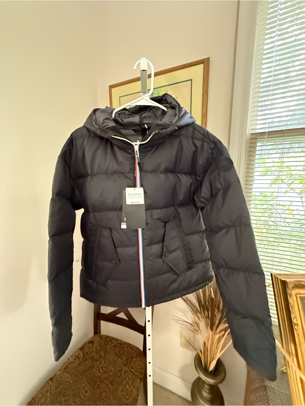 Fourlaps Cover Down Jacket. Water resistant. NWT. Size Small